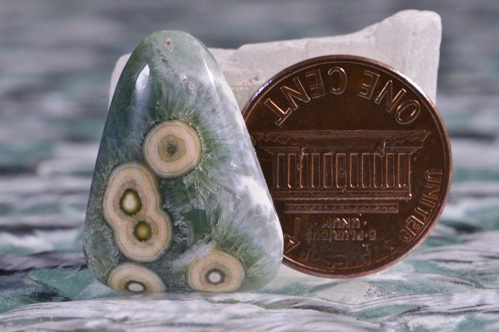 Ocean Jasper Cabochon: Green Yellow Gemstone, AAA Quality, 15.0ct