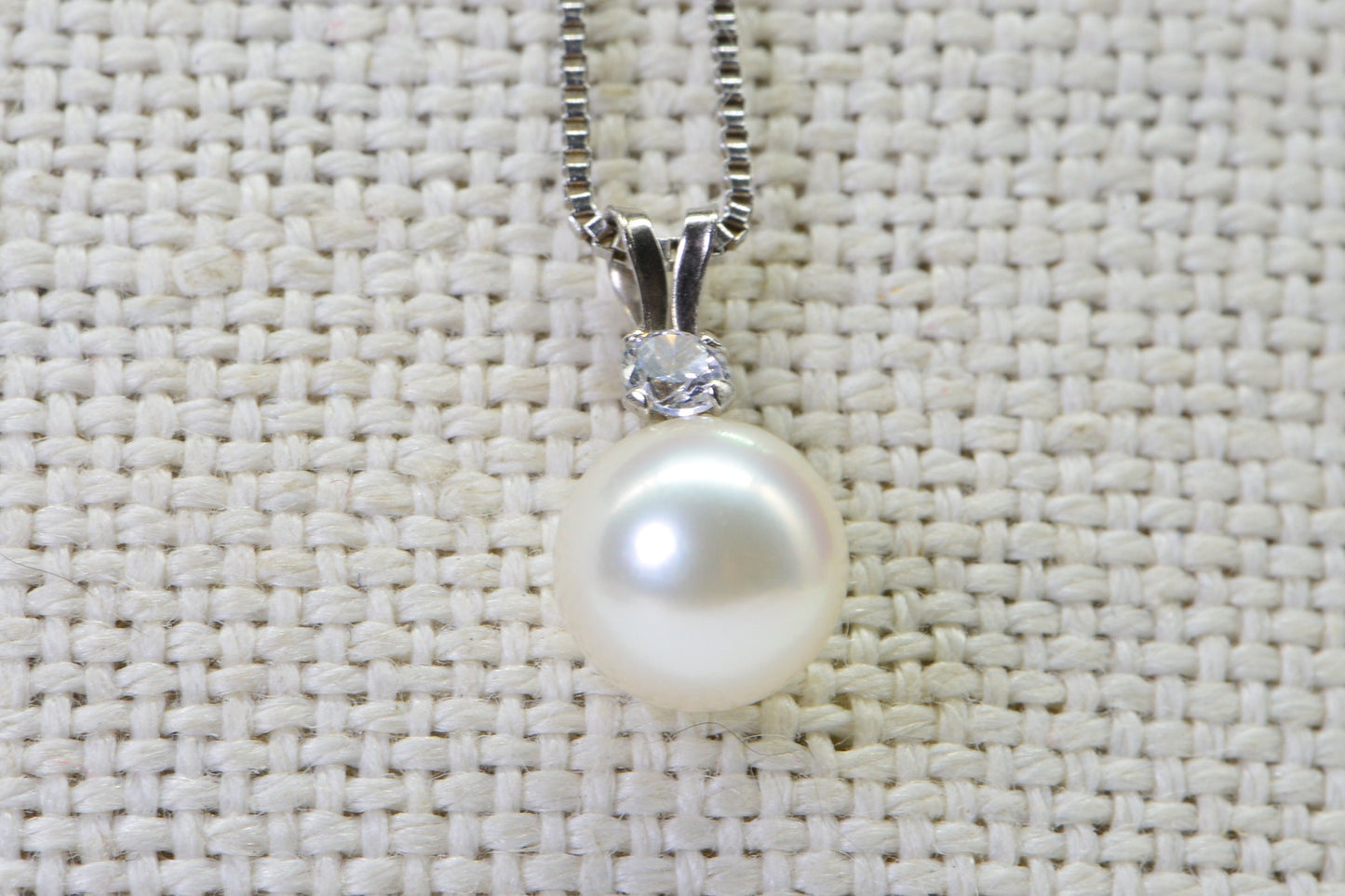 8mm White Freshwater Pearl Pendant Necklace - Sterling Silver, July Birthstone