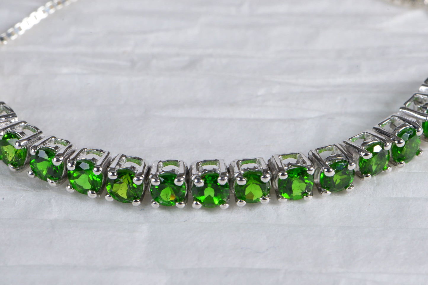 Chrome Diopside Bolo Bracelet: Sterling Silver Green Gemstone