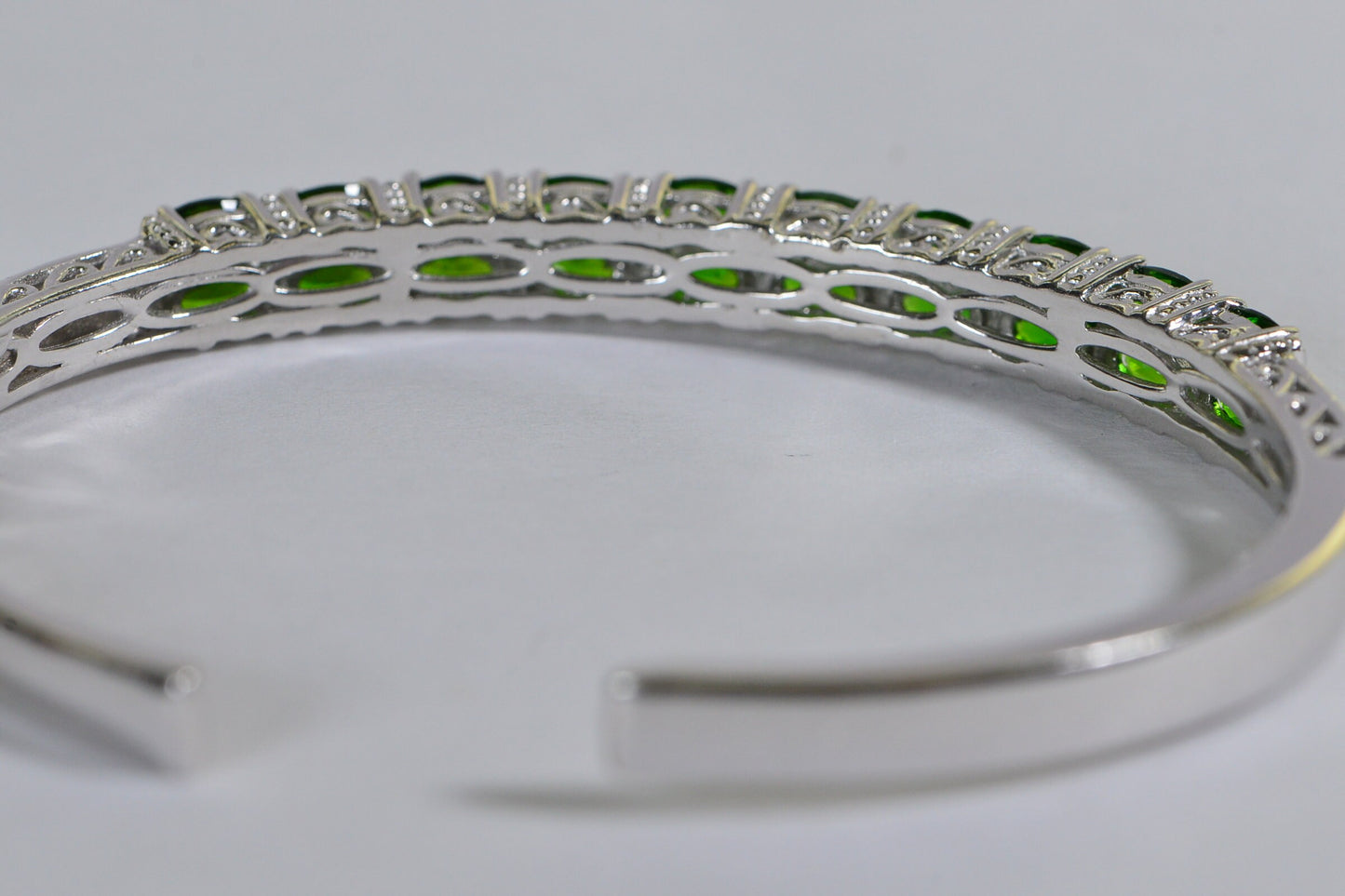 Vintage Chrome Diopside Bangle: Sterling Silver Green Gemstone Bracelet