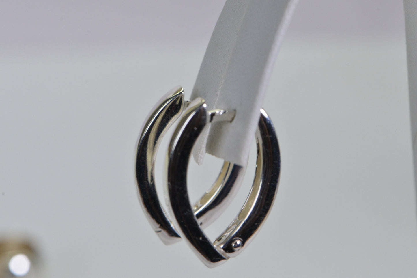 Vintage Sterling Silver Hinged Hoop Earrings: Tapered V-Shape Design