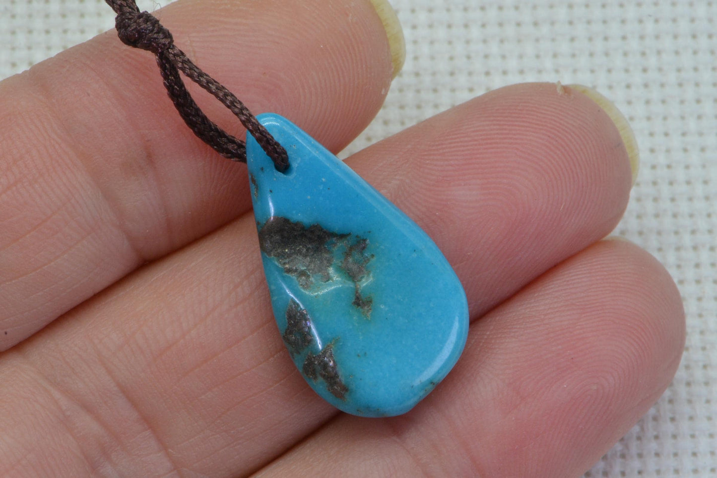 Kingman Turquoise Slab: Arizona Blue Teardrop Bead (25X13.9mm)