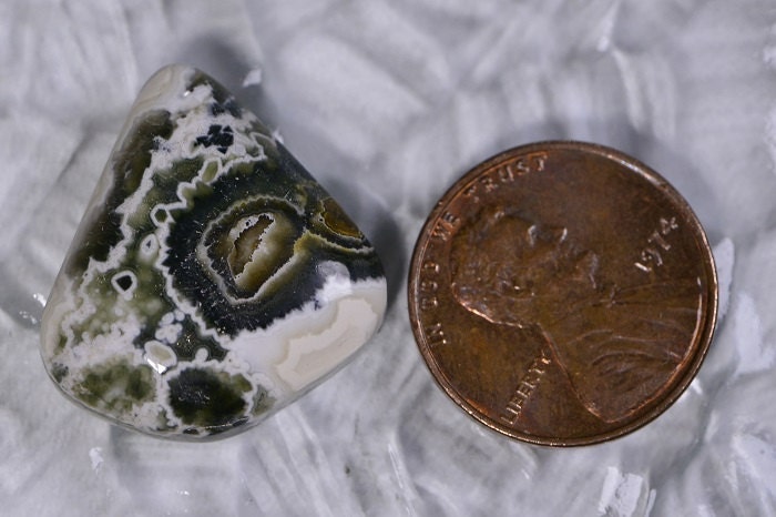 Ocean Jasper Cabochon: Teardrop Gemstone for Ring/Pendant (23x21x5.8mm)