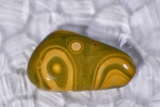 Kambamby Ocean Jasper Cabochon: Teardrop Gemstone (30.3x18x5.6mm)