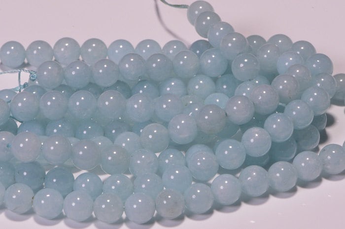 Blue Quartz Gemstone Beads: Smooth Round Aquamarine Strand (8mm)