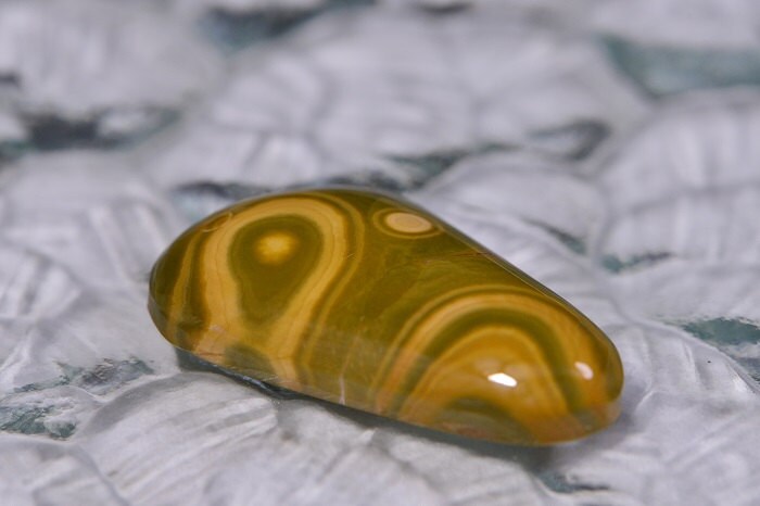 Kambamby Ocean Jasper Cabochon: Teardrop Gemstone (30.3x18x5.6mm)