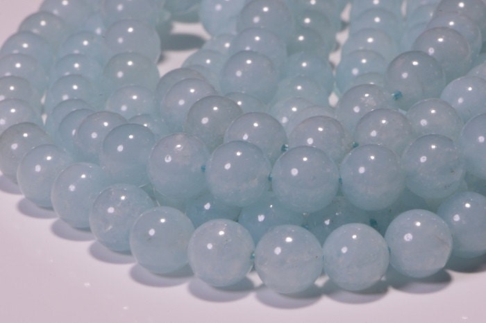 Blue Quartz Gemstone Beads: Smooth Round Aquamarine Strand (8mm)