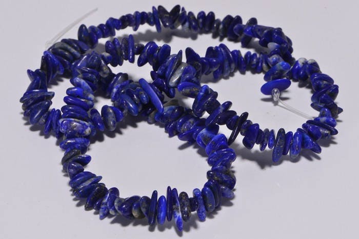 Natural Lapis Lazuli Chip Strand: Royal Blue Gemstone, 15.5 Inch