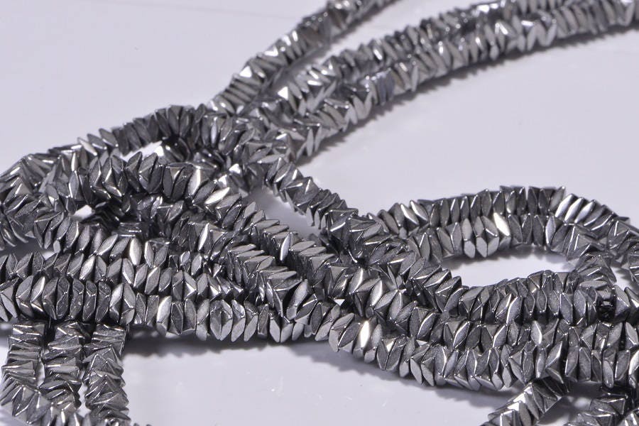 Faceted Hematite Square Beads: Metallic Gemstone Strand