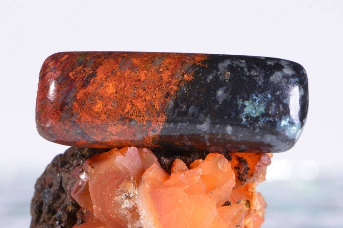 Sonora Sunrise Cabochon: Cuprite Gemstone Rough (29x10.3x5.8mm)