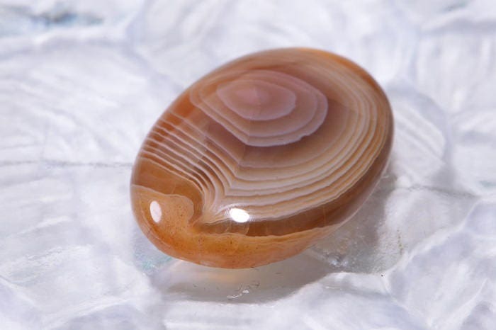 Banded Botswana Agate Cabochon: Honey Brown Oval Gemstone