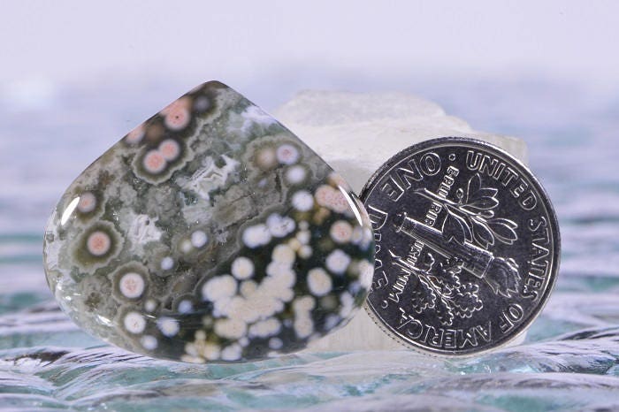 Ocean Jasper Teardrop Cabochon: Gem Quality Stone (23x27x4.6mm)