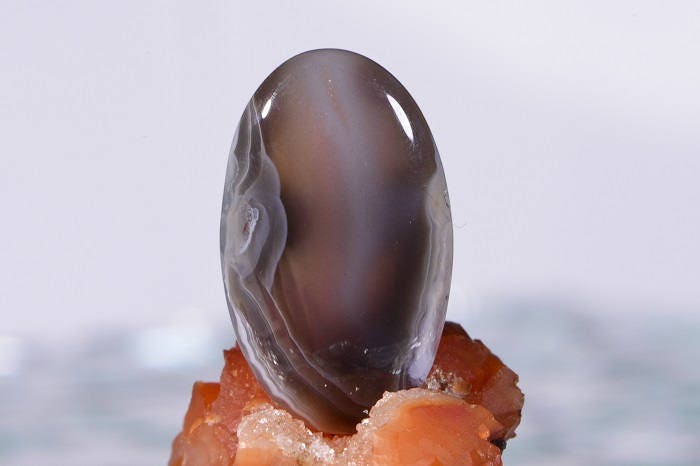 Banded Botswana Agate Cabochon: Oval Gemstone (25x15x5mm)