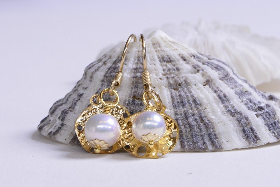 Gold Pearl Earrings Bridesmaid Gift Party Pansy shell starfish pendant Ocean Gift