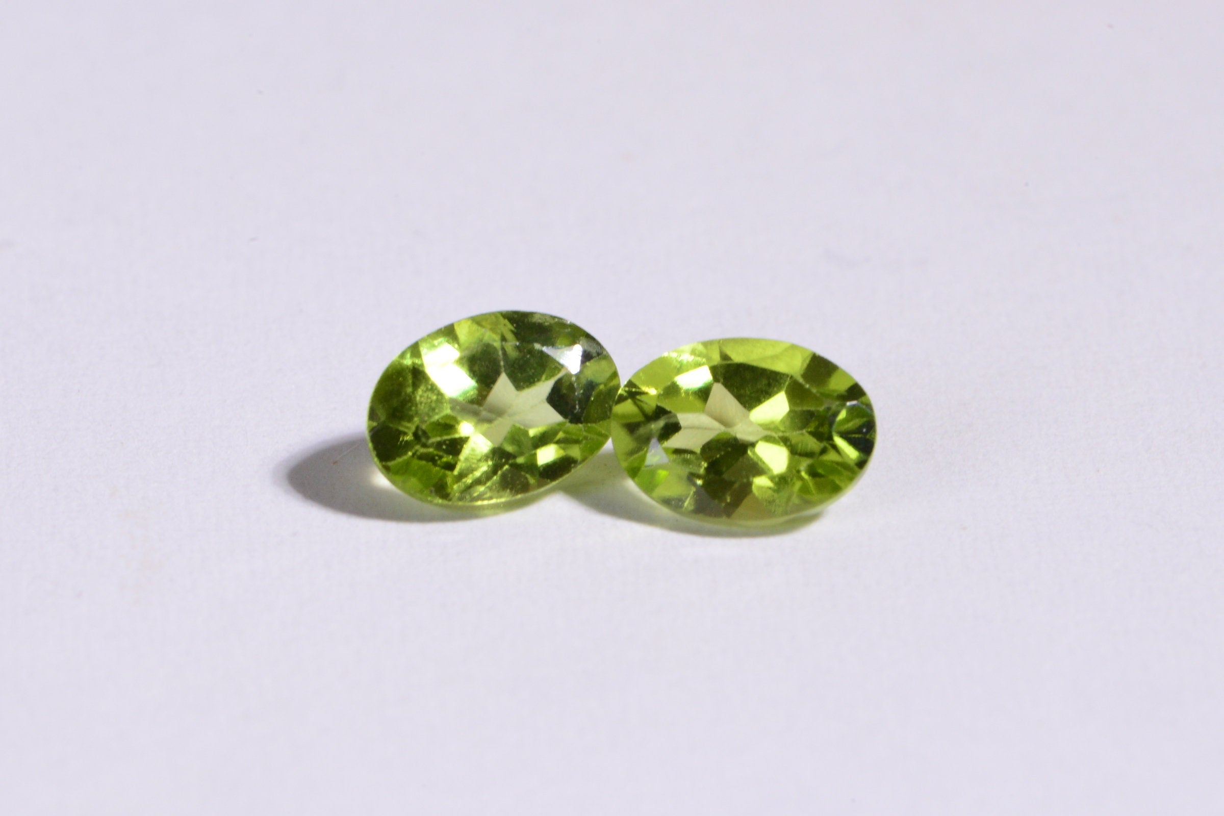 Genuine Peridot Stone Cabochon Oval Cut Faceted Loose Gems Ring size cabochons  7X5 mm