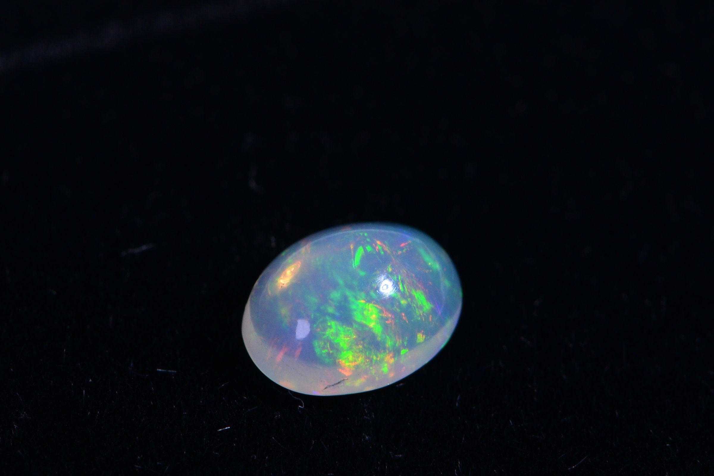 7X9mm Welo Opal Cabochon: Natural Ethiopian Gemstone