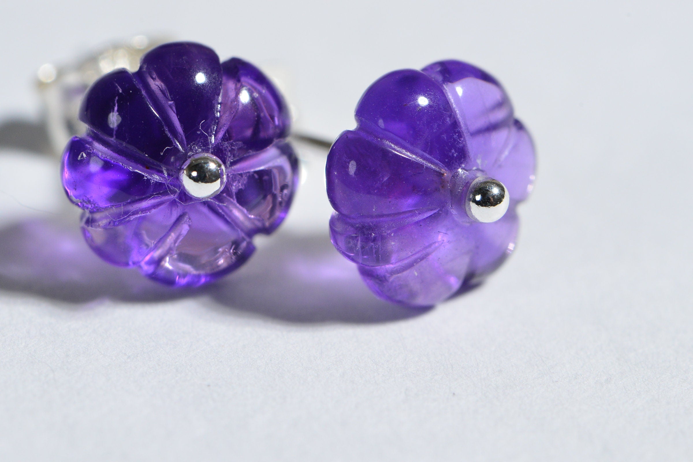 Light Amethyst Carved Floral Beads: Gemstone Jewelry Making (2pcs)