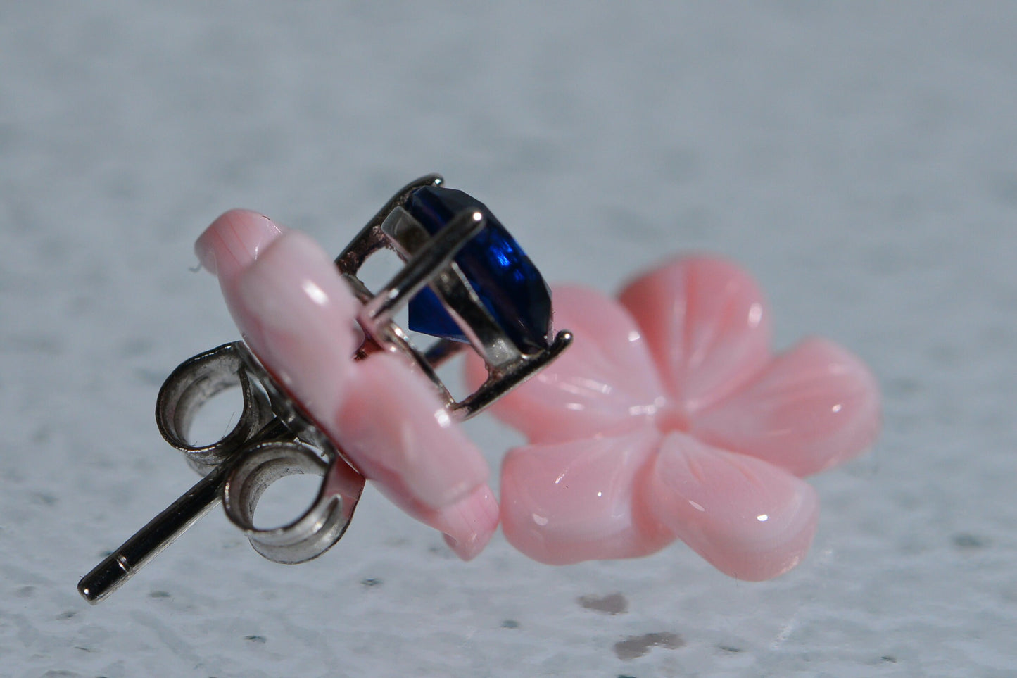 10mm Queen conch shell Carved Flower Loose Gemstone Beads