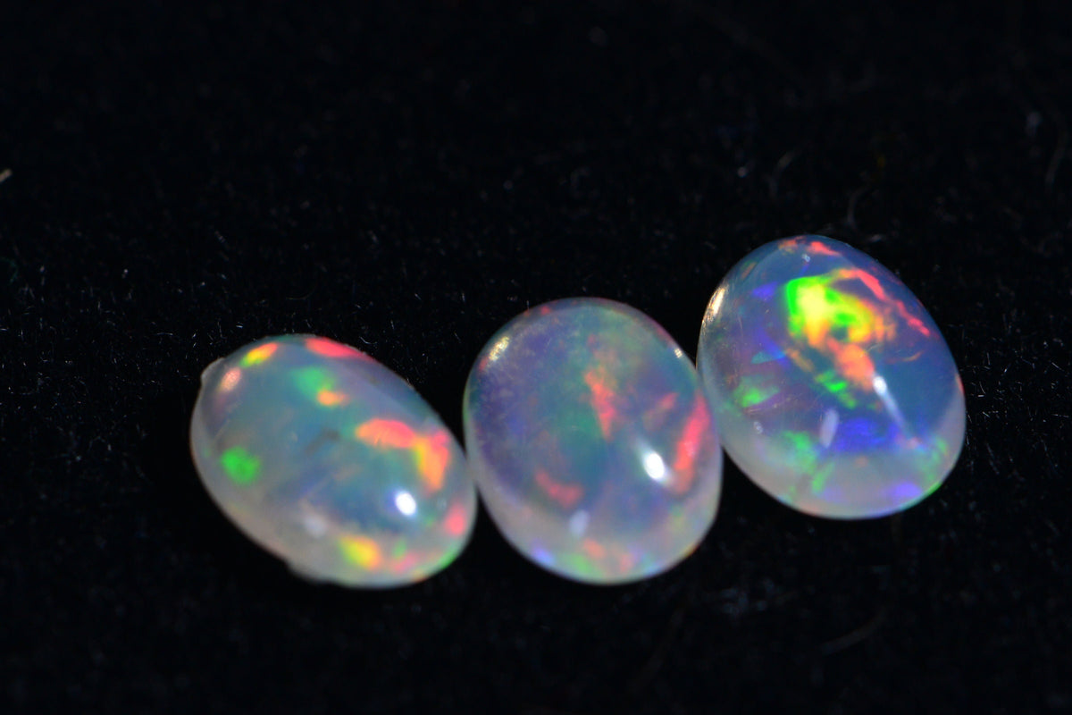 Natural Ethiopian Welo Opal Cabochon: Gemstone Jewelry Making (6.8x5X3mm)