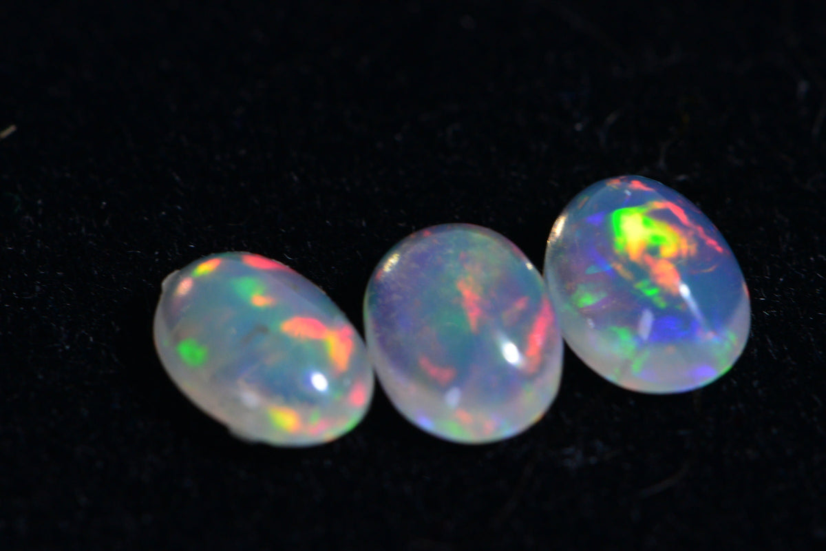 Natural Ethiopian Welo Opal Cabochon: Gemstone Jewelry Making (6.8x5X3mm)