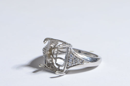 Blanks Ring  Sterling Silver 4 prong rectangle, emerald shape  Stone Design Ring