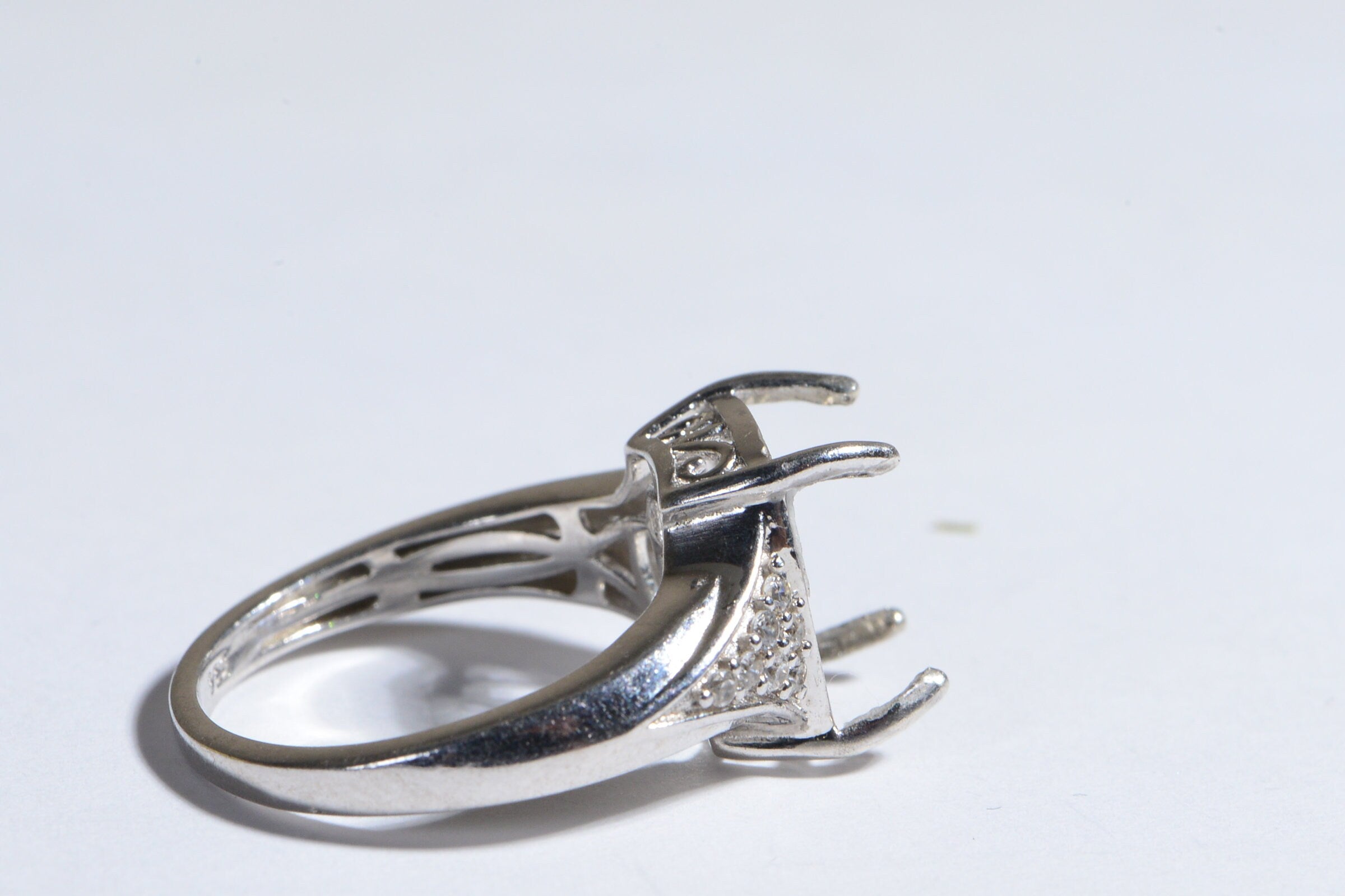 Blanks Ring  Sterling Silver 4 prong rectangle, emerald shape  Stone Design Ring