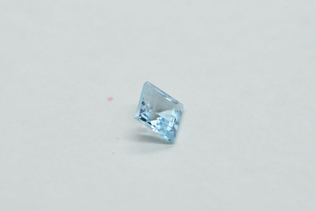 5mm Princess Cut Natural Blue Topaz Cabochon: AAA Quality