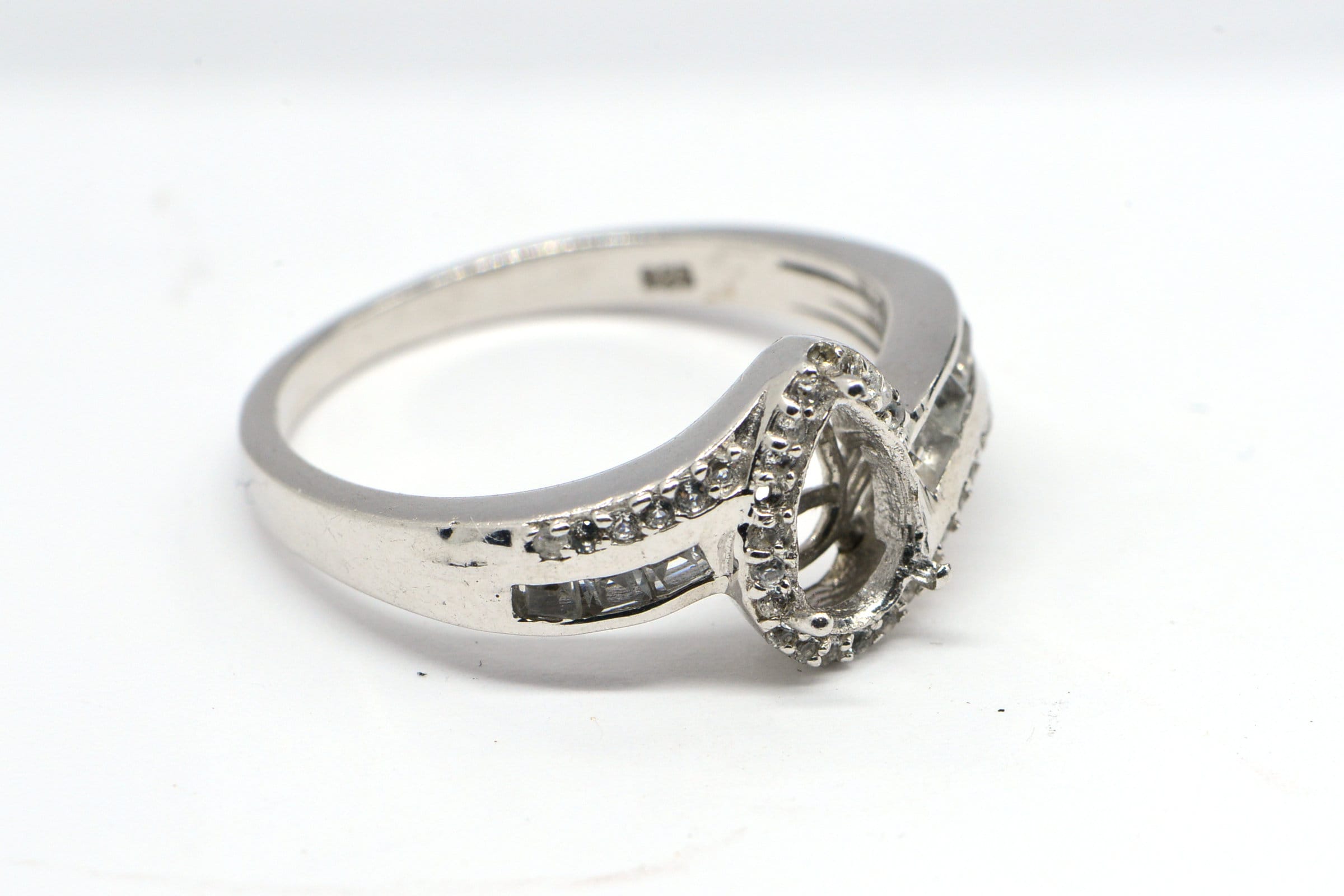 Sterling Silver Pear Cut Ring Blank: White Zircon Prong Setting, Size 11