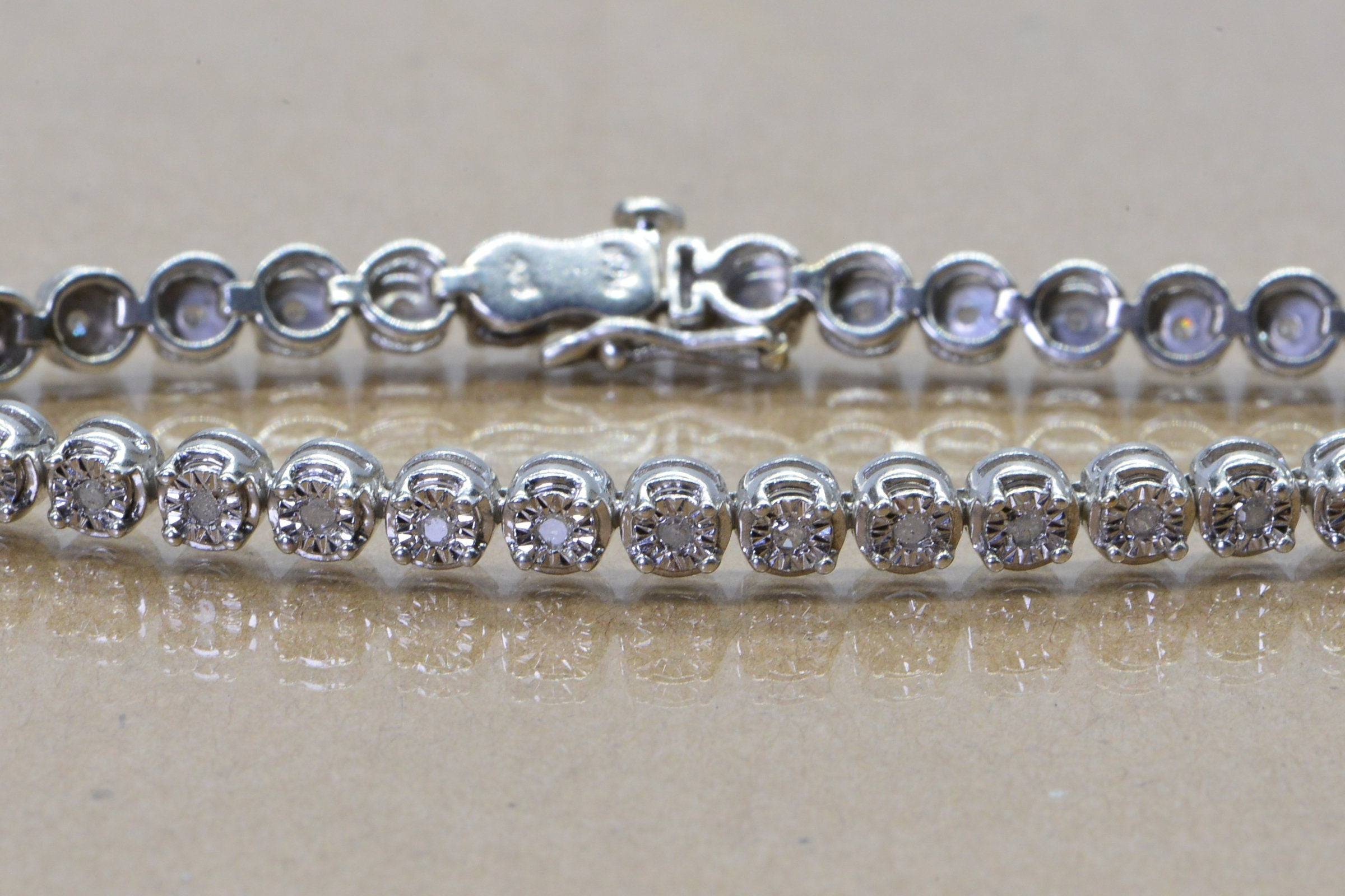 Vintage Diamond Tennis Bracelet: Sterling Silver, 0.80 ct, 7.5 Inch