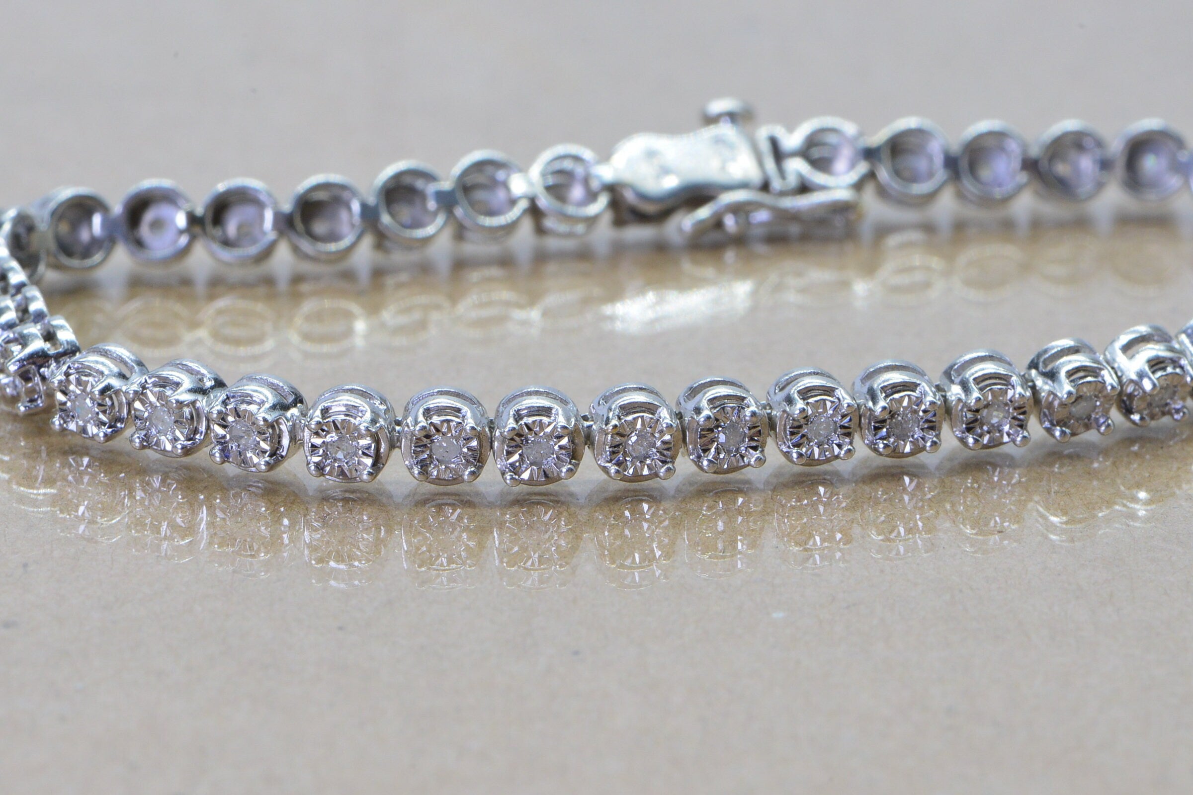 Vintage Diamond Tennis Bracelet: Sterling Silver, 0.80 ct, 7.5 Inch