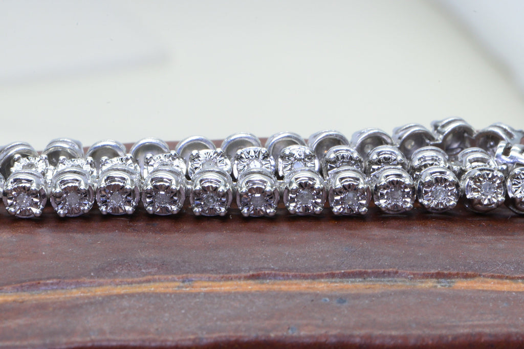 Vintage Diamond Tennis Bracelet: Sterling Silver, 0.80 ct, 7.5 Inch