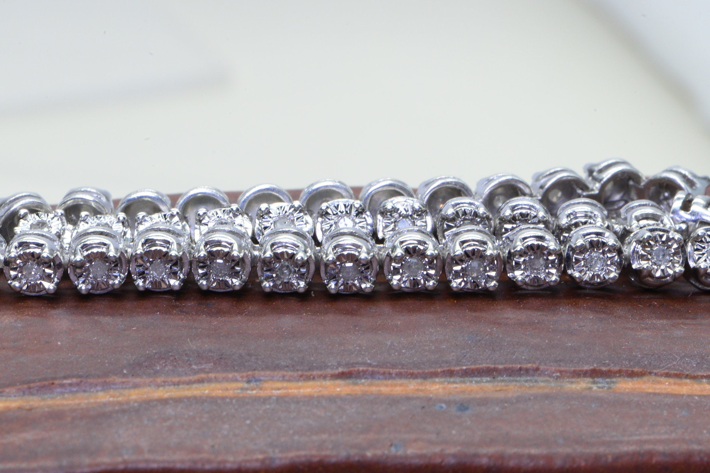 Vintage Diamond Tennis Bracelet: Sterling Silver, 0.80 ct, 7.5 Inch