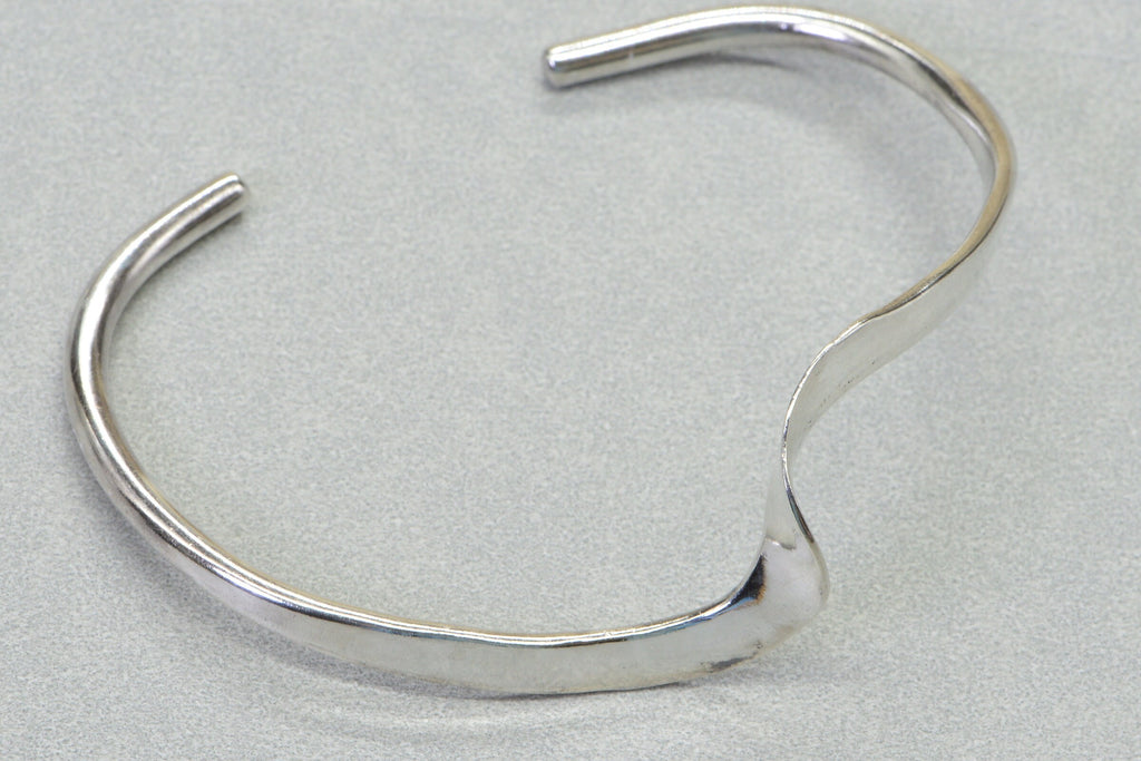 Vintage  Sterling Silver Hammed Solid Silver Mexico TC57 Bangle Cuff Bracelet