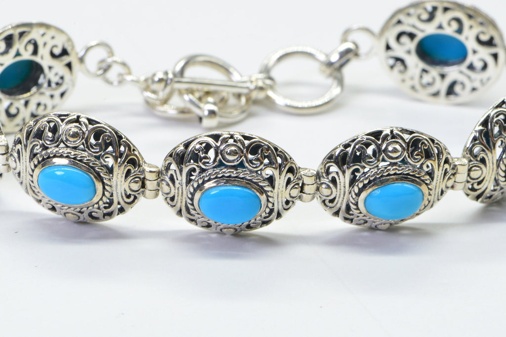Arizona Sleeping Beauty Turquoise Bracelet: Platinum Over Sterling Silver, Filigree Bezel