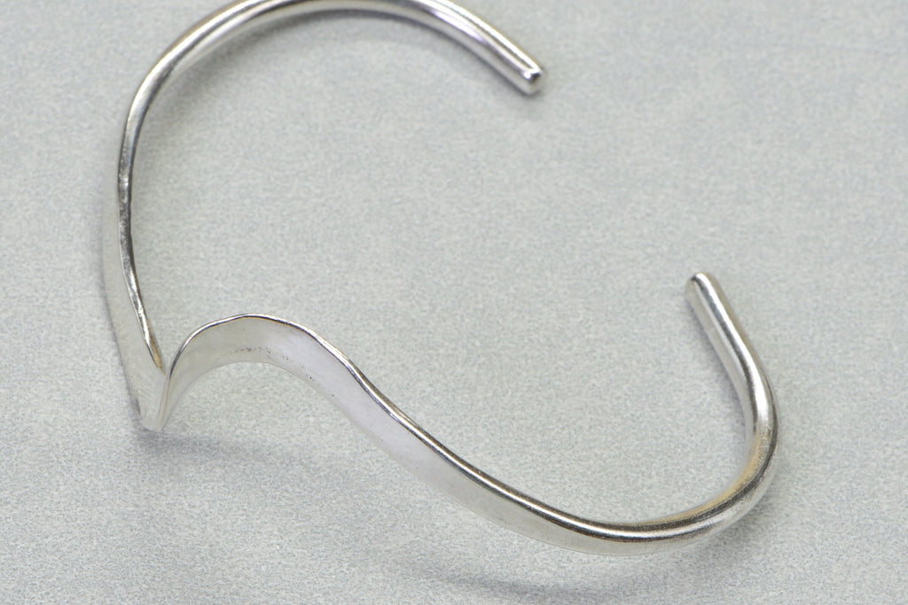Vintage  Sterling Silver Hammed Solid Silver Mexico TC57 Bangle Cuff Bracelet