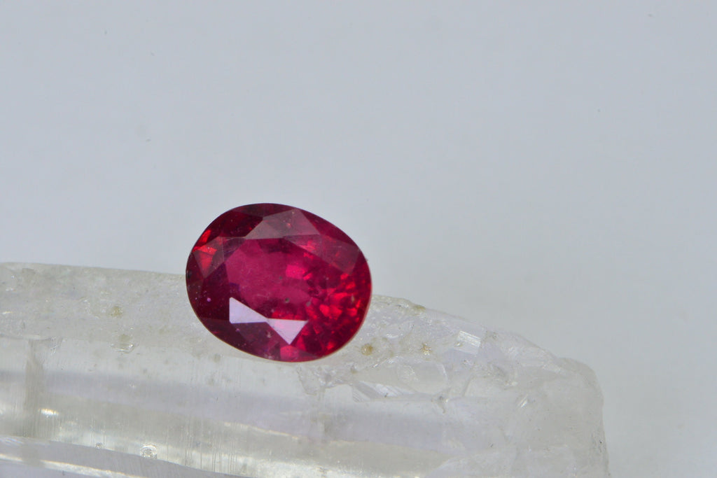 Oval Ruby Cabochon: Faceted July Birthstone (9x7mm)