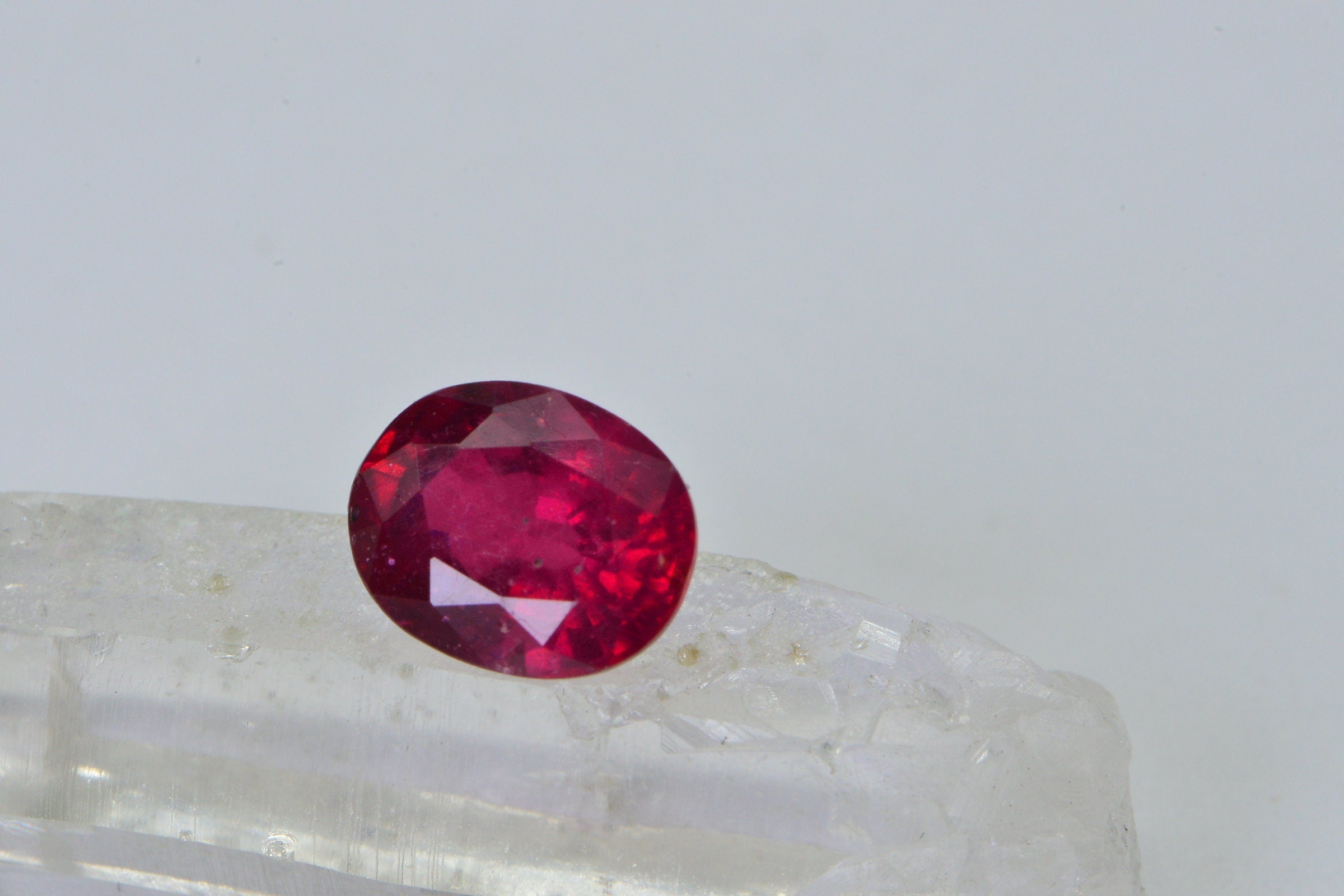 Oval Ruby Cabochon: Faceted July Birthstone (9x7mm)