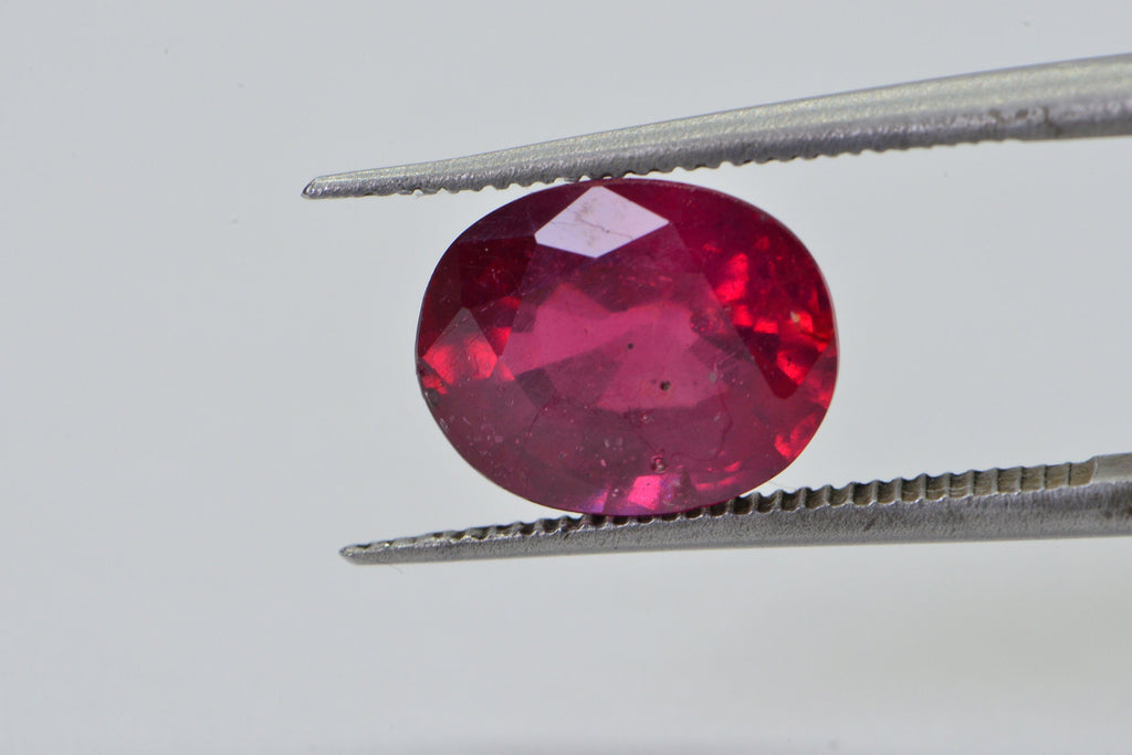 Oval Ruby Cabochon: Faceted July Birthstone (9x7mm)