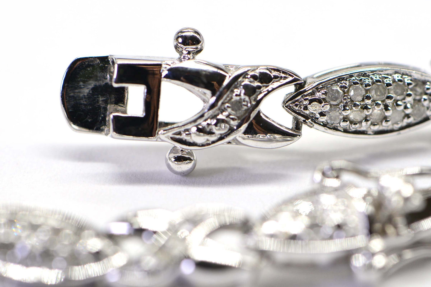 Diamond Tennis Bracelet: 1 Carat Sterling Silver Infinity Design