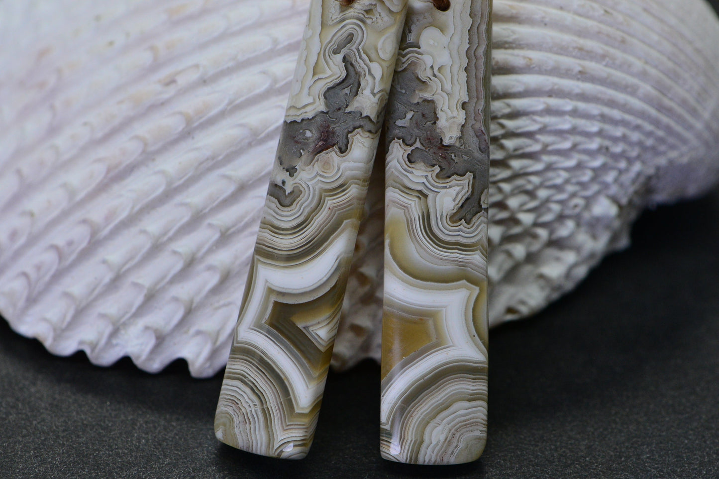 Crazy Lace Agate Cabochons: Natural Gemstone Jewelry Supplies (24x10.2x3.7mm)