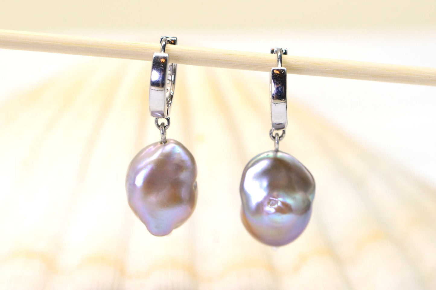 Kasumi Like Pearl Earrings: Golden Purple Sterling Silver Dangle Hoops