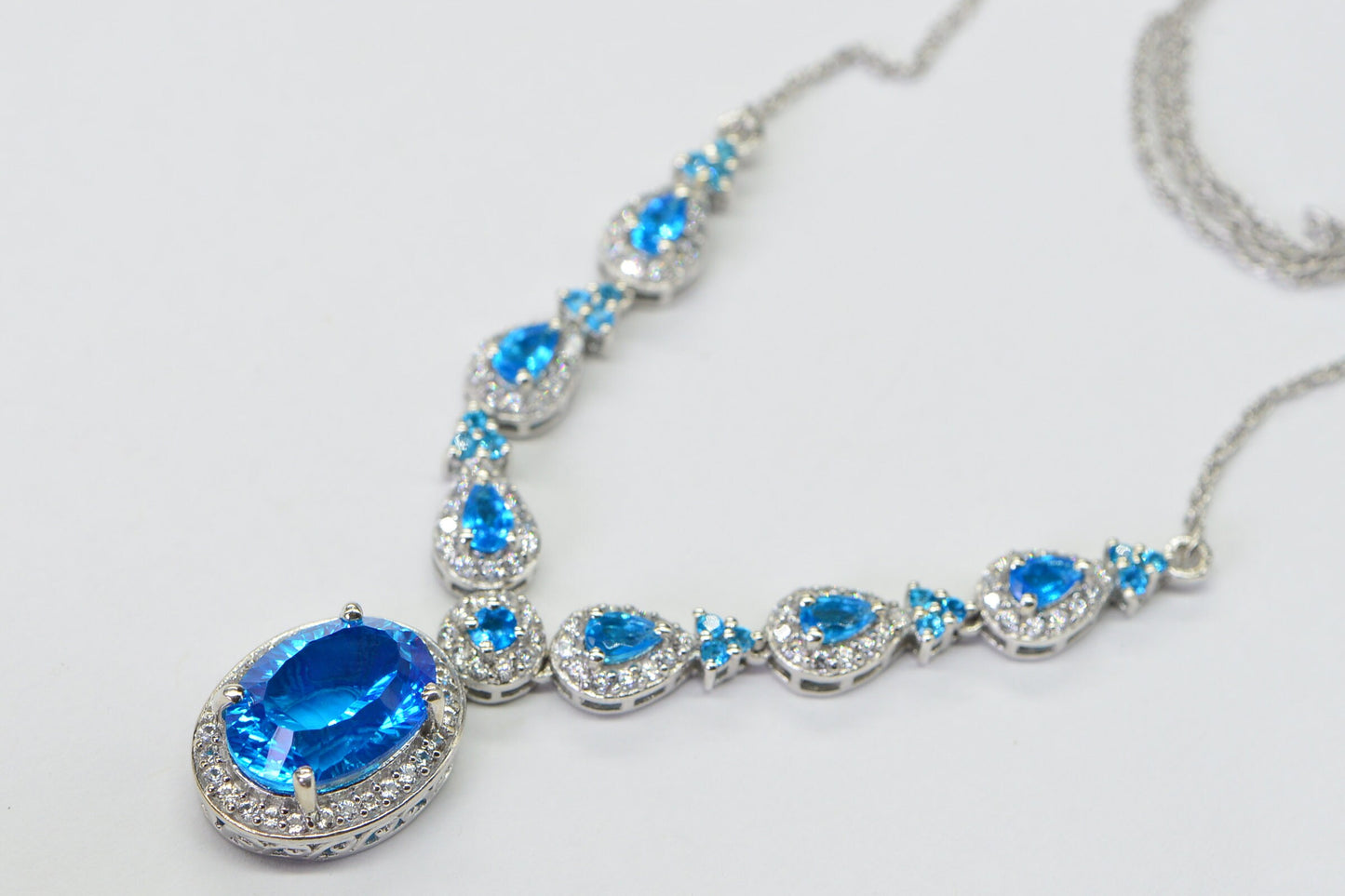 Neon Apatite Sterling Silver Necklace: Oval Gemstone Choker