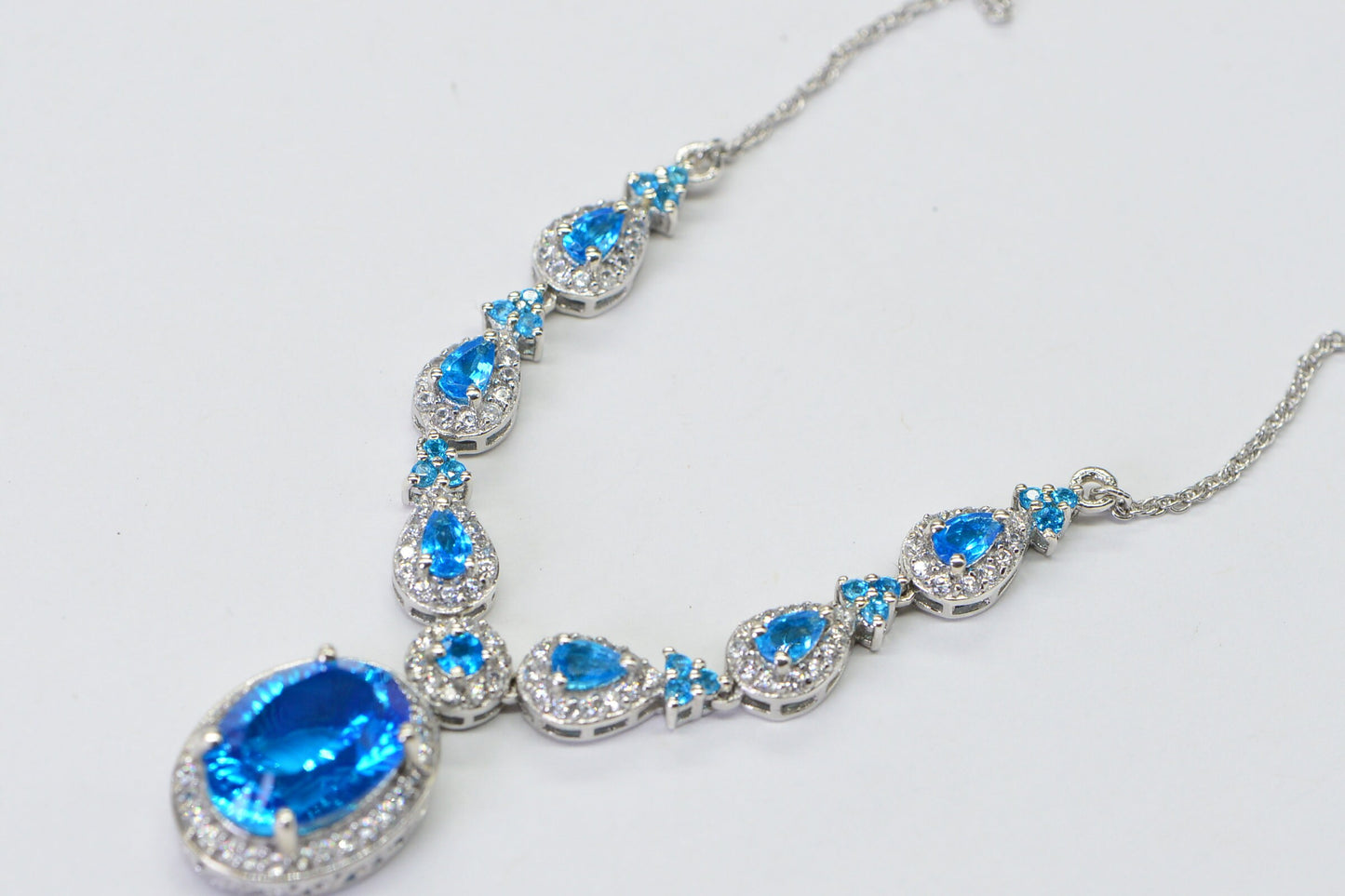 Neon Apatite Sterling Silver Necklace: Oval Gemstone Choker