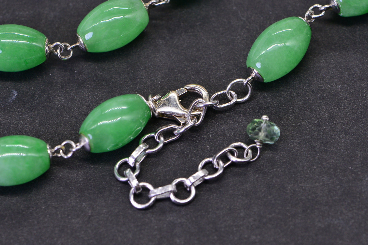 Apple Green Jade Necklace: Sterling Silver Barrel Link Choker