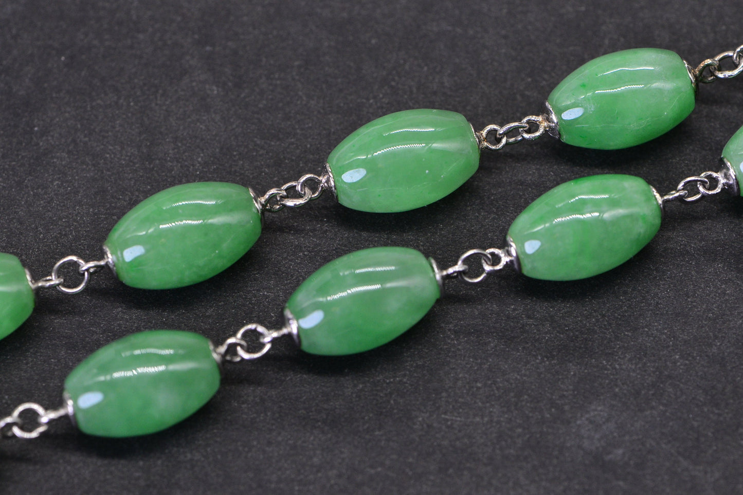 Apple Green Jade Necklace: Sterling Silver Barrel Link Choker