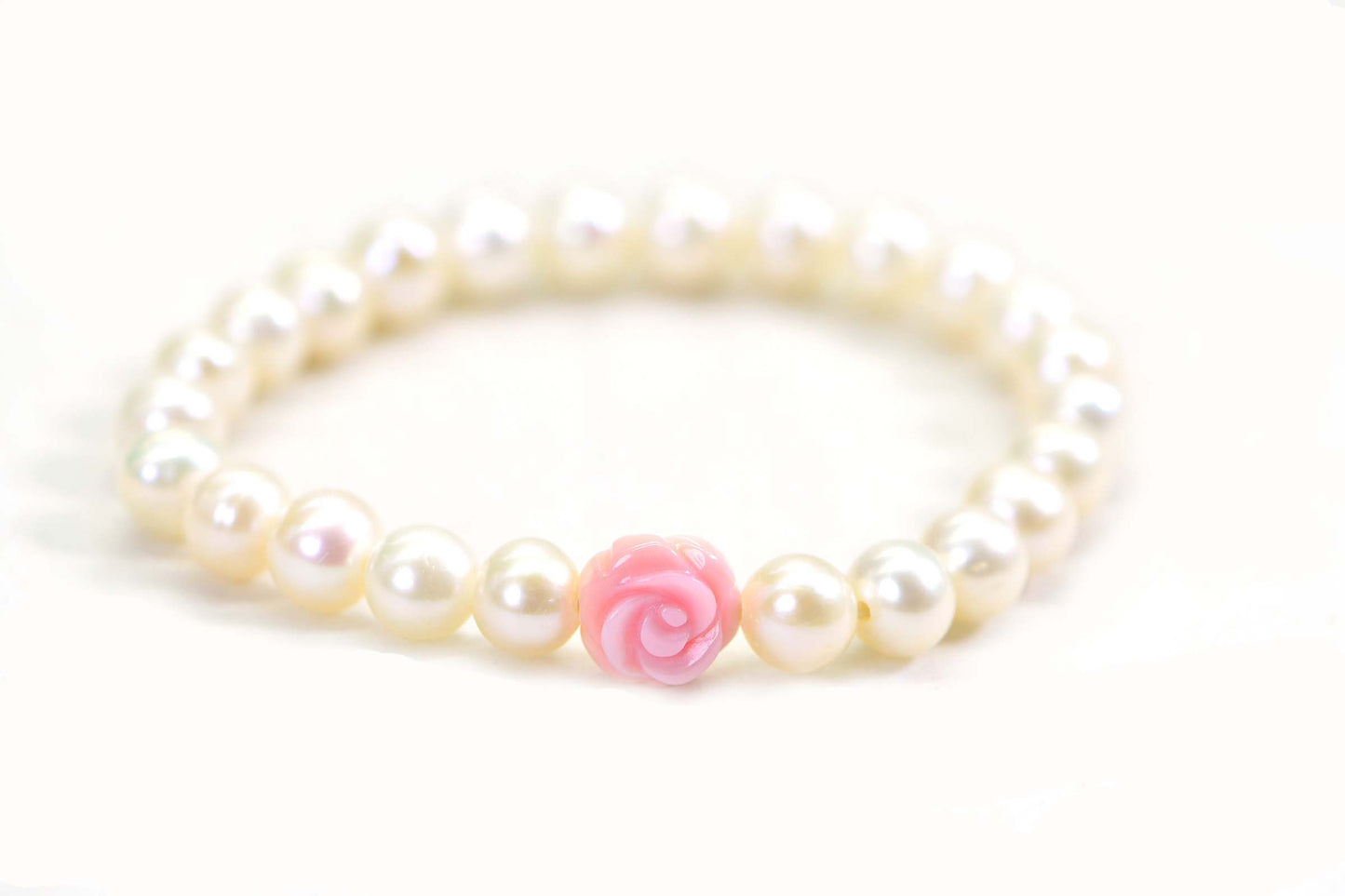 Queen Conch Shell Rose & Freshwater Pearl Beaded Bracelet