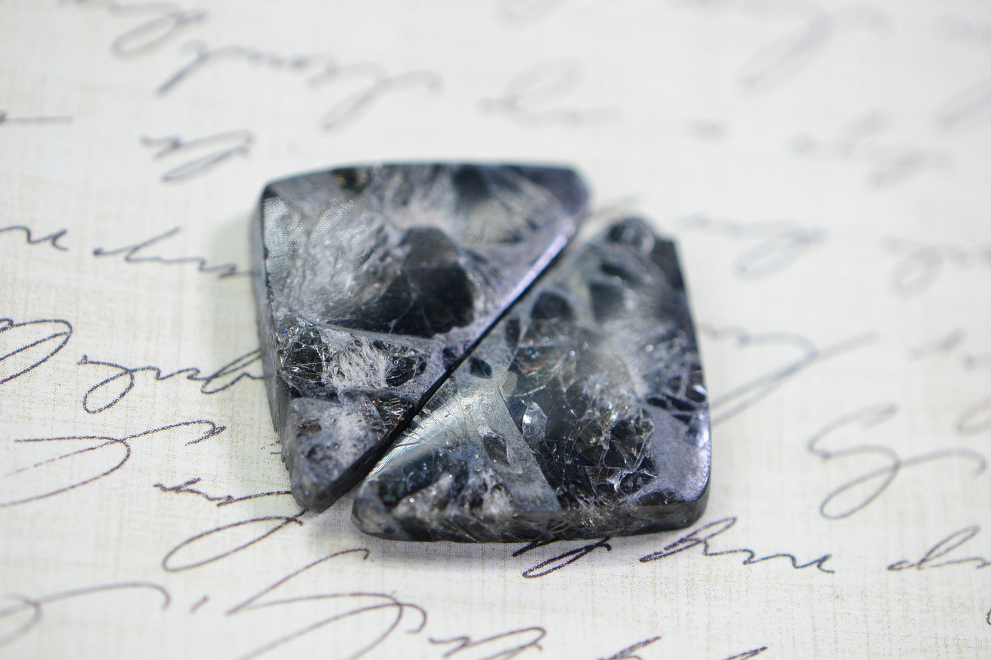 Triangle Gabbro Jasper Cabochon: Black Gemstone (32X18X4mm)