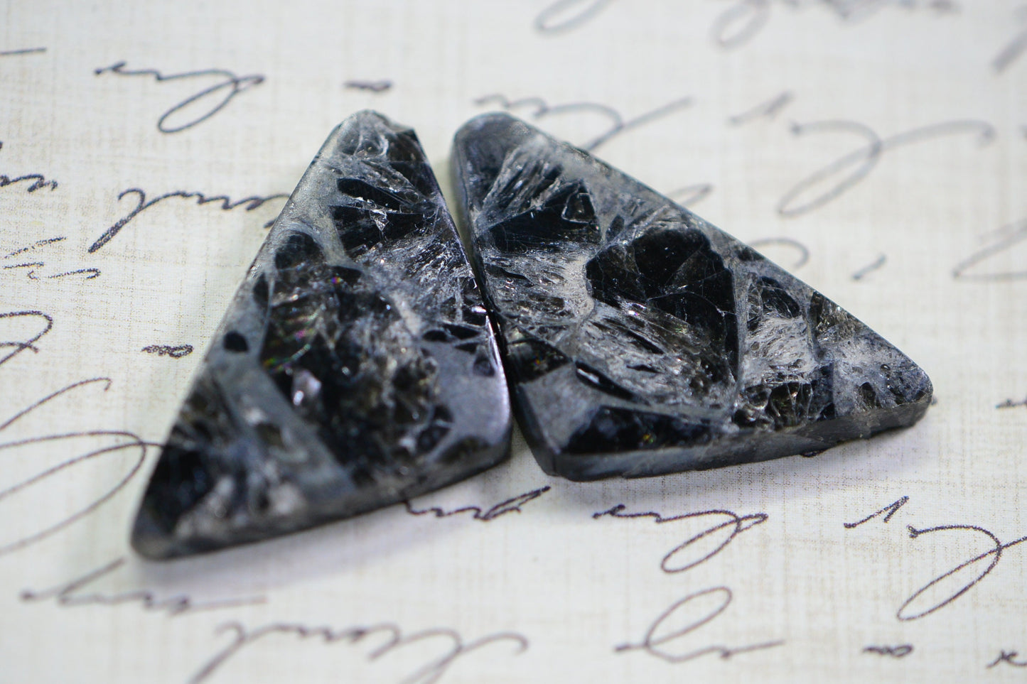 Triangle Gabbro Jasper Cabochon: Black Gemstone (32X18X4mm)