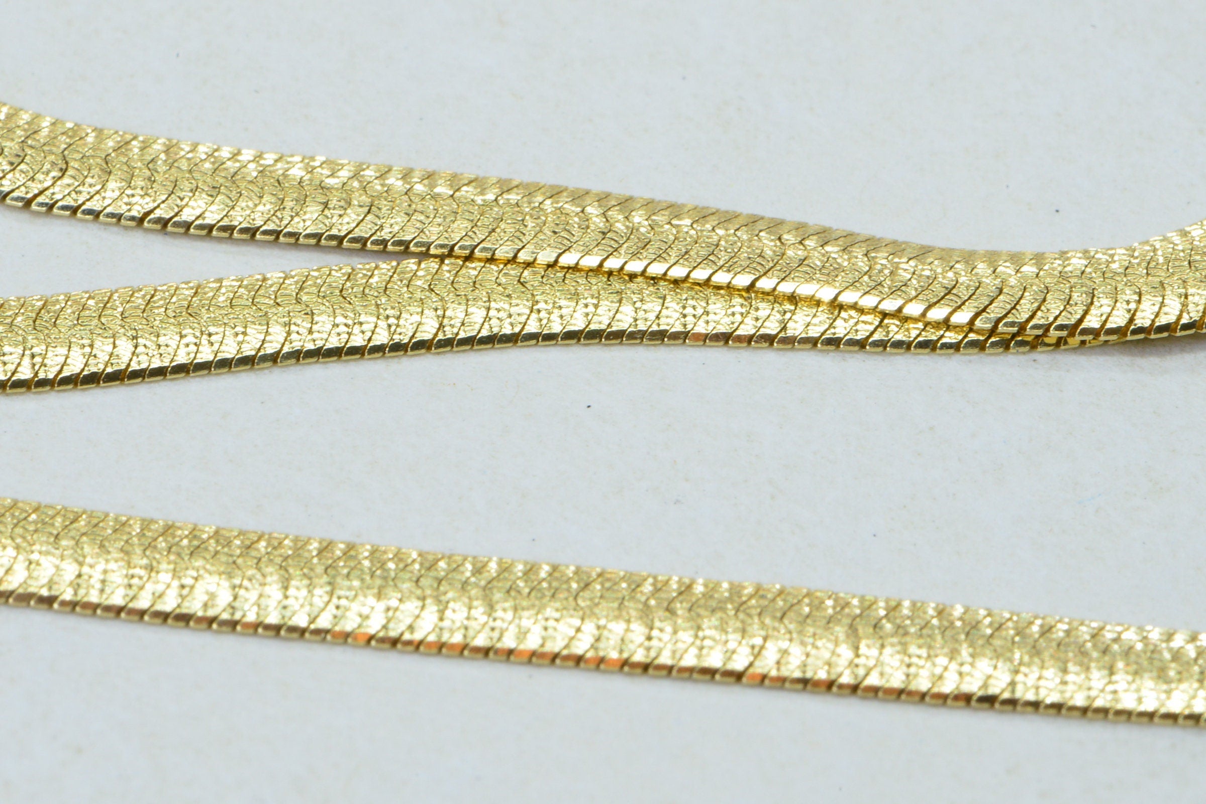 14K Yellow Gold Flat Snake Skin Diamond Cut Chain 20 inch necklace