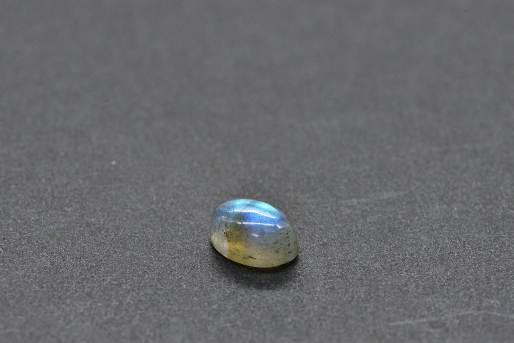 Labradorite Cabochon: Natural Gemstone for Ring (7X5mm)